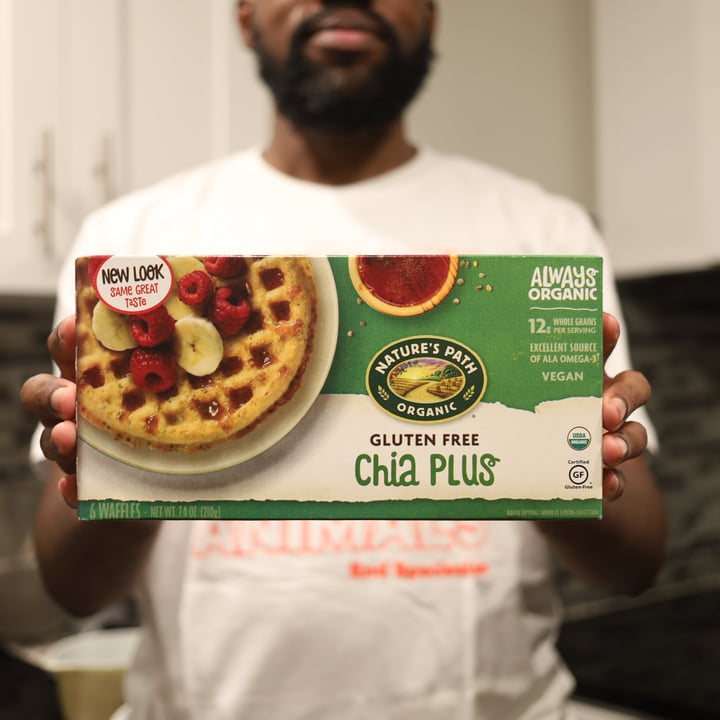 photo of Nature's Path Foods Chia Plus Vegan Waffles shared by @souleubanks on  19 Sep 2022 - review