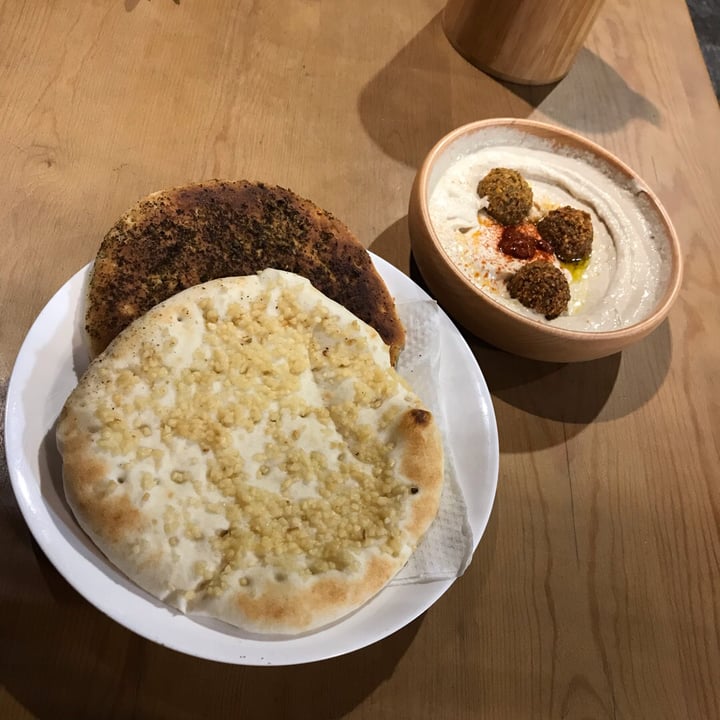 photo of Pita Bakery Pita Bread, Hummus and Tahini shared by @tarzie on  29 Sep 2019 - review