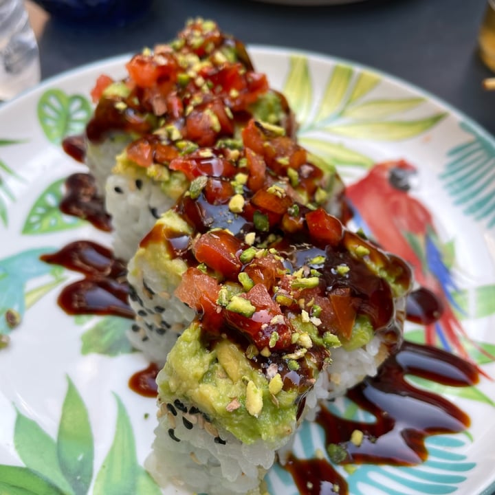 review photo of MOMI | Hagakure Poke & Matcha Bar VEGAN ROLL shared by @zeldakyo on 14 Apr 2022 - review
