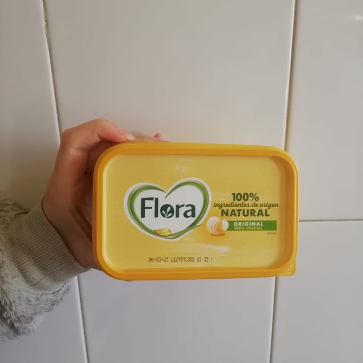 photo of Flora Flora Margarina Vegetal Original shared by @nmirona on  18 Nov 2020 - review