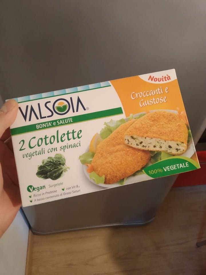 photo of Valsoia Cotolette con spinaci shared by @mauriice on  22 Apr 2020 - review