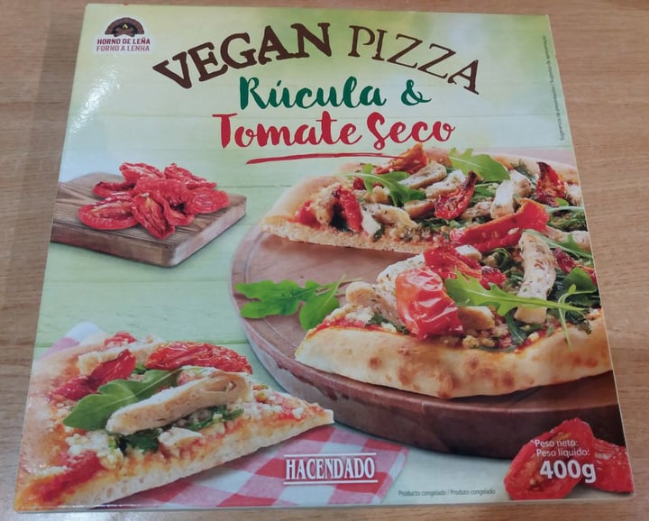 photo of Hacendado Vegan Pizza Rúcula & Tomate Seco shared by @patriciajs on  02 Feb 2020 - review