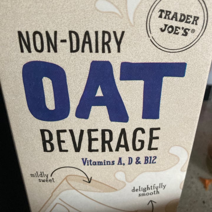 photo of Trader Joe's Non-Dairy Oat Beverage shared by @lillysmom19 on  18 Sep 2021 - review