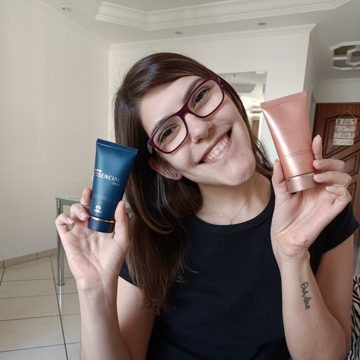 review photo of Natura Hidratante corporal essencial shared by @soniacortez on 22 Apr 2022 - review