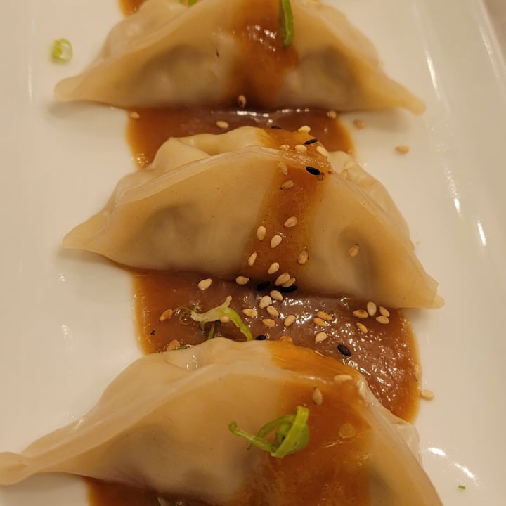 review photo of Ohana Sushi Vegan Ravioli à la Vapeur shared by @calistasavasta on 31 Oct 2021 - review