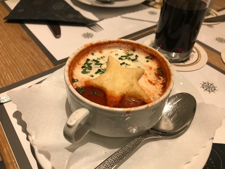 photo of Laudis Sauerlandstuben Tomatensuppe / tomato soup (vegan möglich) shared by @hannaah on  28 Dec 2019 - review