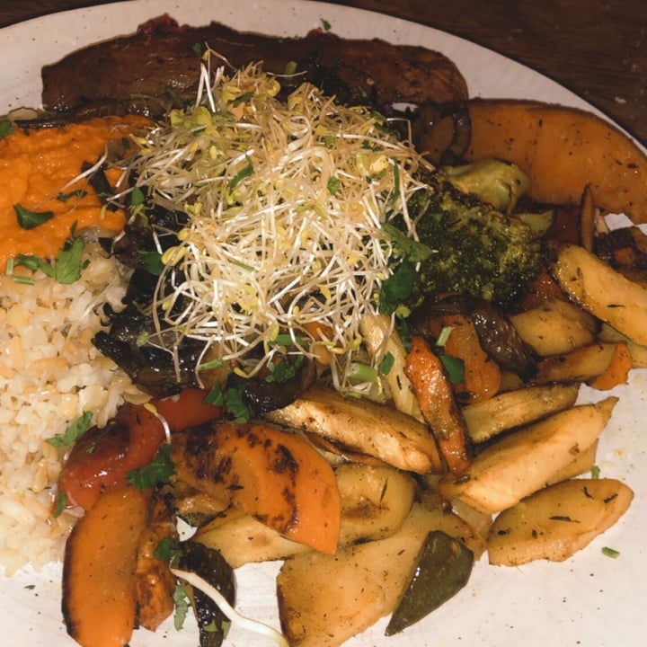 review photo of SIGGIS vegan & fresh food Grateful - Bowl shared by @itsssklara on 25 Oct 2020 - review