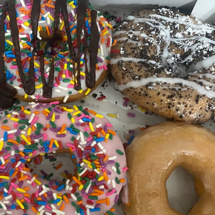 review photo of Duck Donuts - Plaza Río Hondo Vegan Donuts shared by @camilamarchand on 05 Sep 2021 - review