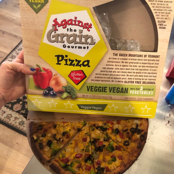 review photo of Against the Grain Gourmet Veggie Vegan Pizza shared by @kaitlynax on 29 Apr 2020 - review