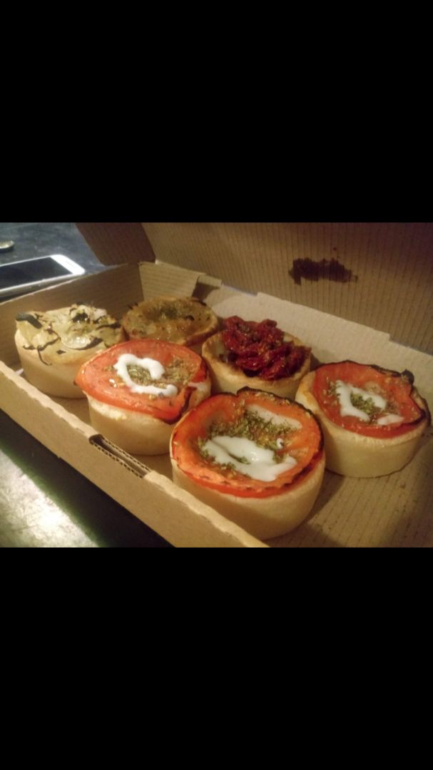 photo of Pizza Vegana Empanadas veganas shared by @doloresg on  31 Jul 2019 - review