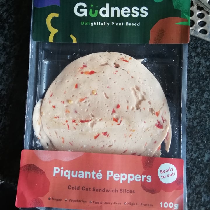 photo of Gudness Plant-Based Deli Gudness Picante Peppers Cold Cut Sandwich Slices shared by @natasha1912 on  16 Jun 2021 - review