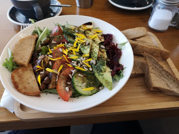 review photo of Gemini Cafe Wellington Vegan Breakfast Dish shared by @elisheva on 05 Feb 2020 - review