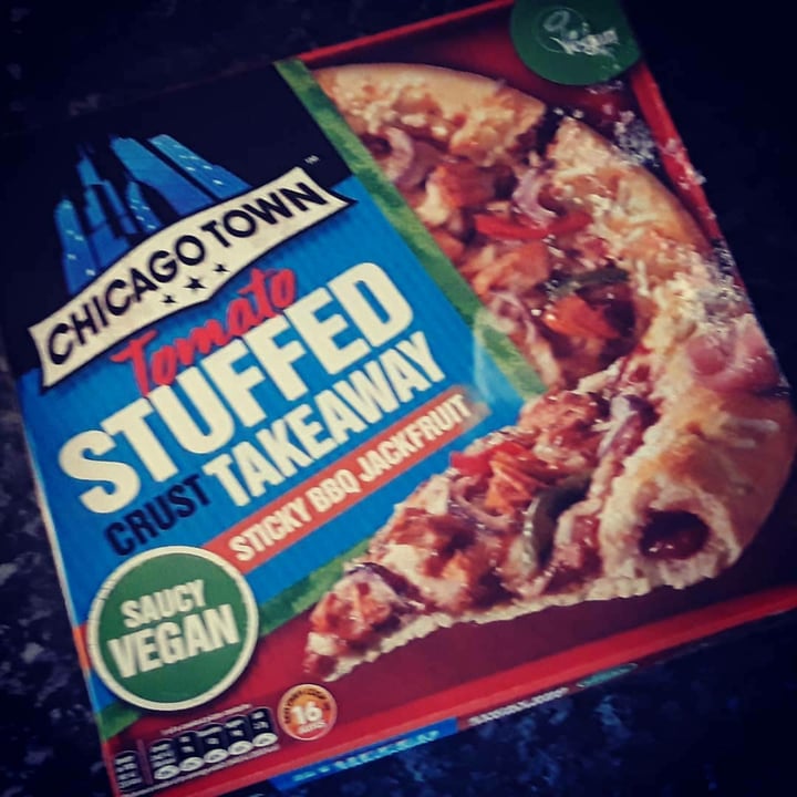 photo of Chicago Town Tomato Stuffed Crust Takeaway Sticky Bbq Jackfruit Pizza shared by @govganjackson on  08 Apr 2021 - review