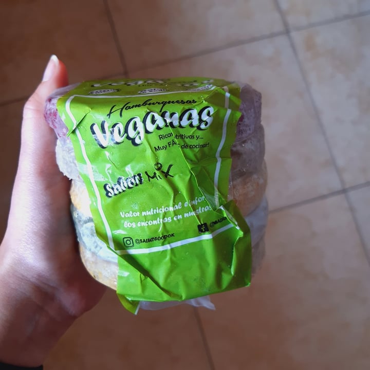 photo of salud food hamburguesas veganas shared by @gubbalo on  30 Aug 2021 - review