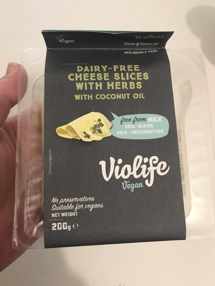 review photo of Violife Original Flavor Cheese Slices shared by @orilovato on 22 Jul 2019 - review