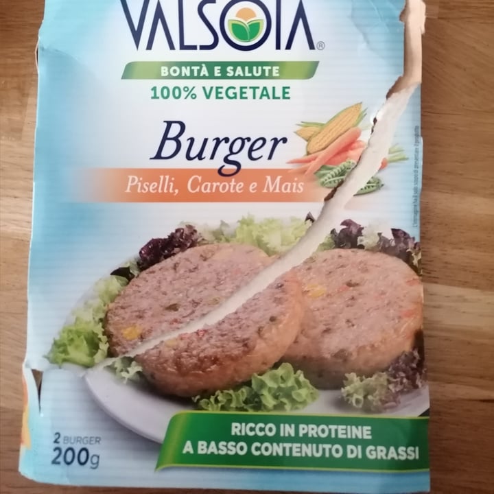 photo of Valsoia Burger Piselli, carote e mais shared by @shelbyblu on  17 Jun 2022 - review