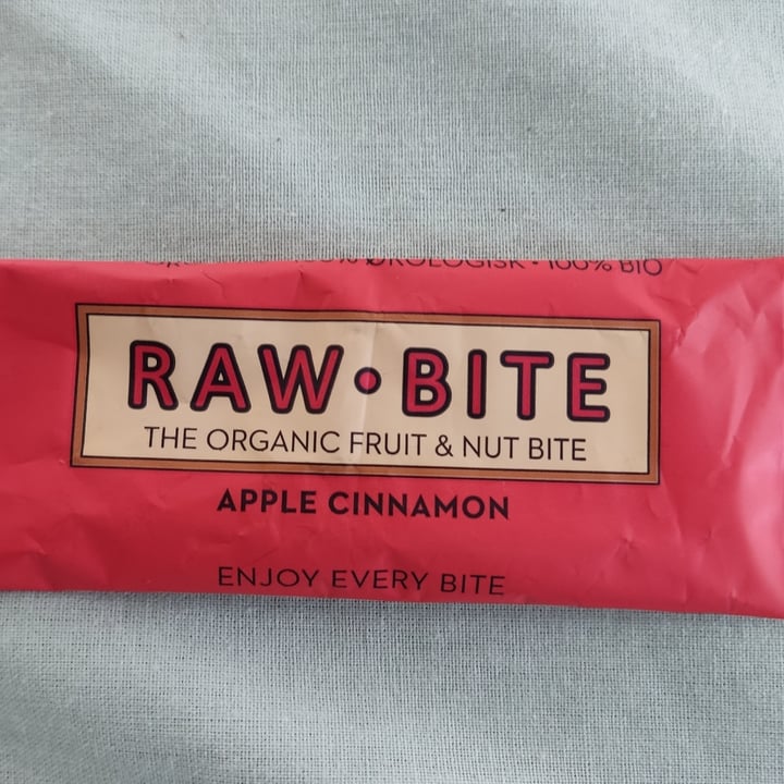 review photo of Raw Bite Raw Bite Apple Cinnamon shared by @cohen on 21 Sep 2021 - review