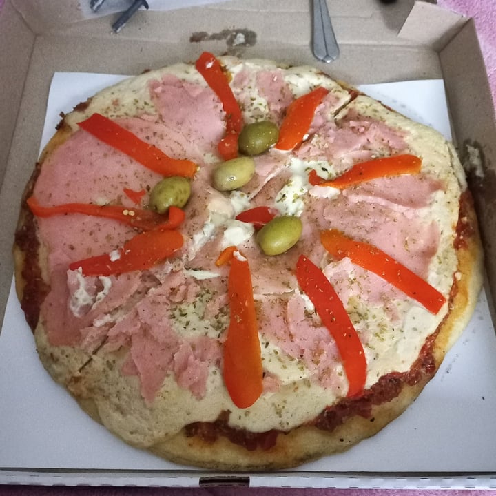 photo of Flipper Pizza Pizza De Jamón Y Morrones shared by @mirimaza on  29 Jul 2021 - review
