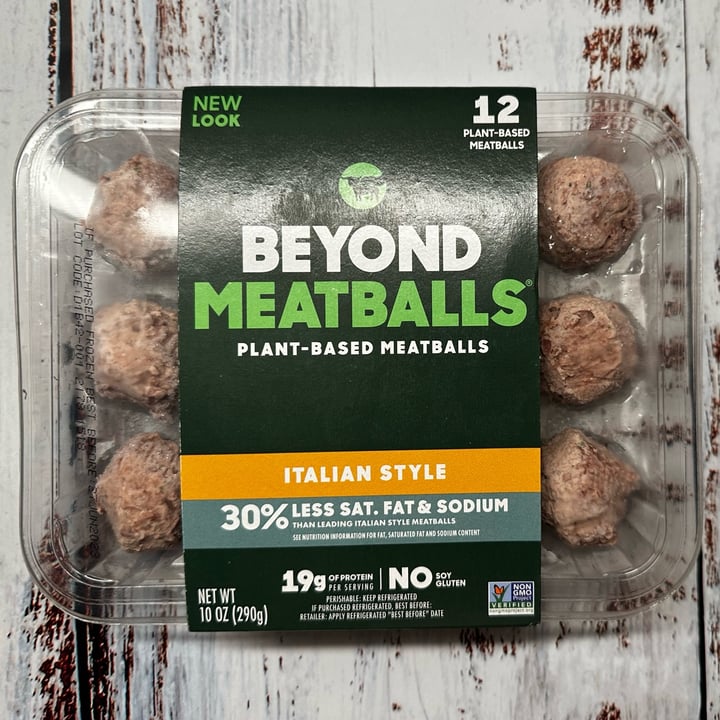 photo of Beyond Meat Beyond Meatballs Italian Style shared by @berryveganplanet on  12 Dec 2022 - review