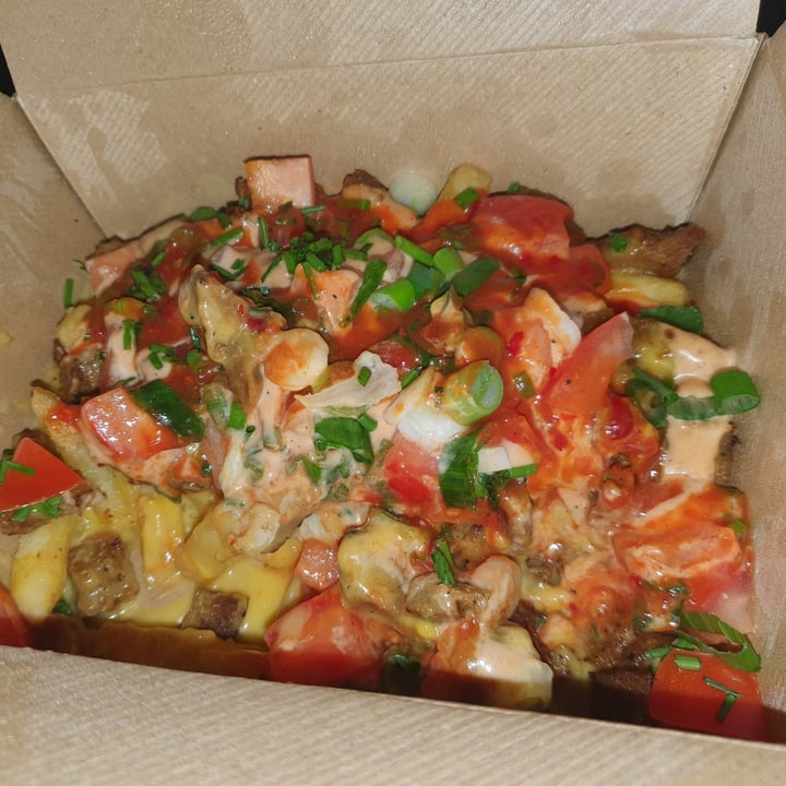photo of Veganlove street food Loaded Fries shared by @cseni39 on  08 Dec 2022 - review
