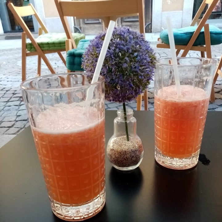 photo of Juice Bio Bistrot & Café Pompelmo Blast shared by @valeveg75 on  02 Jul 2021 - review