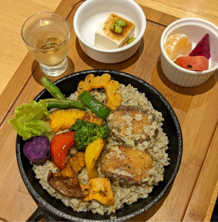 photo of 品品99 咖啡 輕食 Salmon with black truffle cream sauce risotto shared by @shiryu on  30 Oct 2021 - review