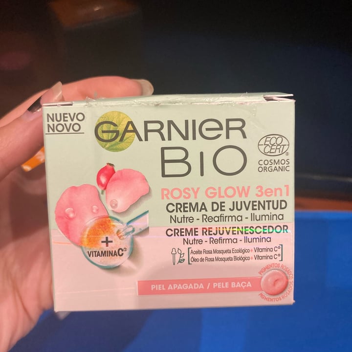 photo of Garnier Rosy Glow 3 in 1 Youth Cream shared by @estelapolar on  05 Mar 2022 - review