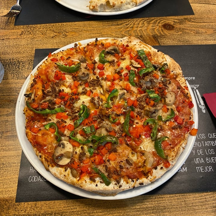 photo of Pizzería Carlos I Logroño Special Vegan shared by @3agonm on  17 Apr 2022 - review