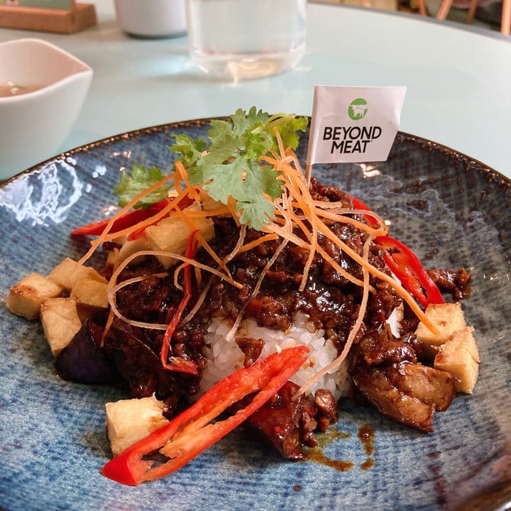 photo of Green Common Singapore Eggplant & Beef Bowl shared by @kathedrals on  13 Sep 2021 - review
