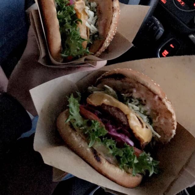 Foto del piatto “Beyond Meat Cheeze Burger”