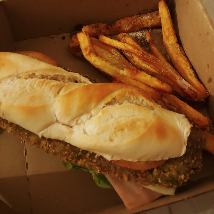 photo of Futuro Veggie - Congreso Sandwich De Milanesa Completo shared by @lucis on  02 Aug 2021 - review