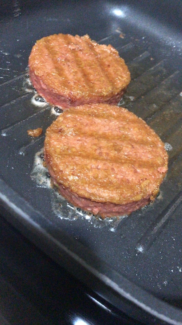 photo of Beyond Meat Beyond Burger Plant-Based Patties shared by @joamahiques on  21 Jan 2020 - review