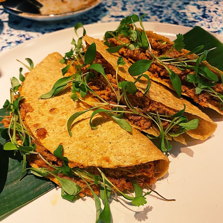 photo of Analogue Jackfruit Tacos shared by @sazzie on  10 Nov 2021 - review