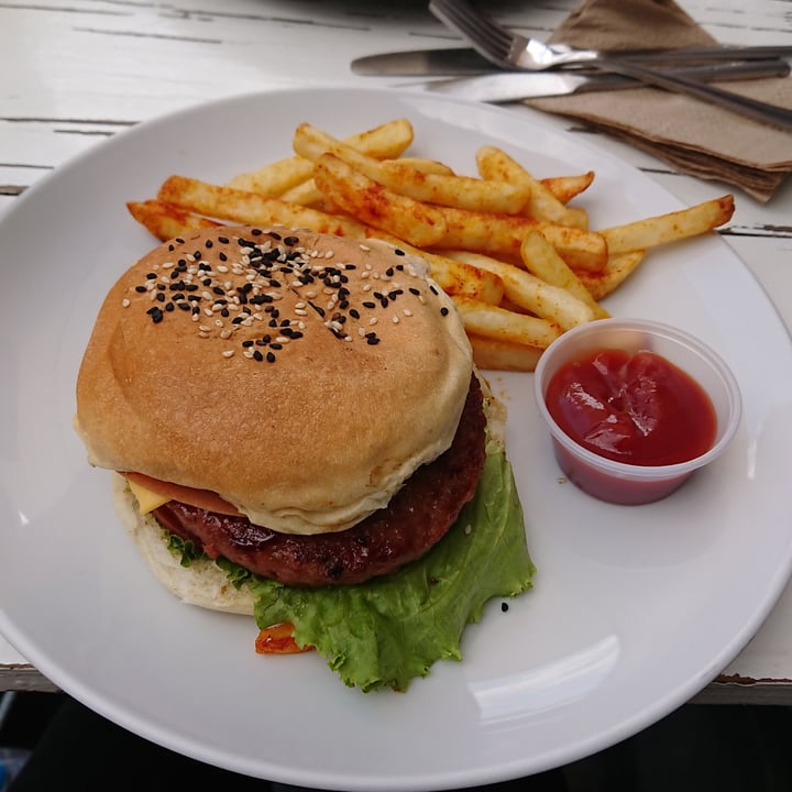 photo of Vegamo MX Beyond Burguer shared by @gabrijela on  26 Mar 2022 - review