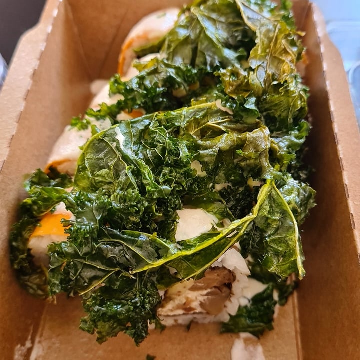 photo of Mudrá Uramaki super kale shared by @luulicastro on  09 Dec 2021 - review
