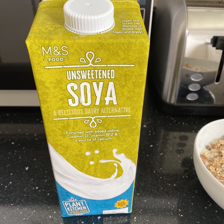 photo of Plant Kitchen (M&S) Unsweetened Soya Drink shared by @devang on  23 May 2021 - review