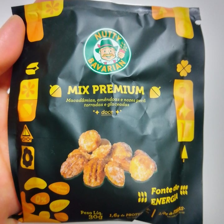 photo of Nutty Bavarian Mix premium shared by @cristinasayuri on  05 Sep 2022 - review