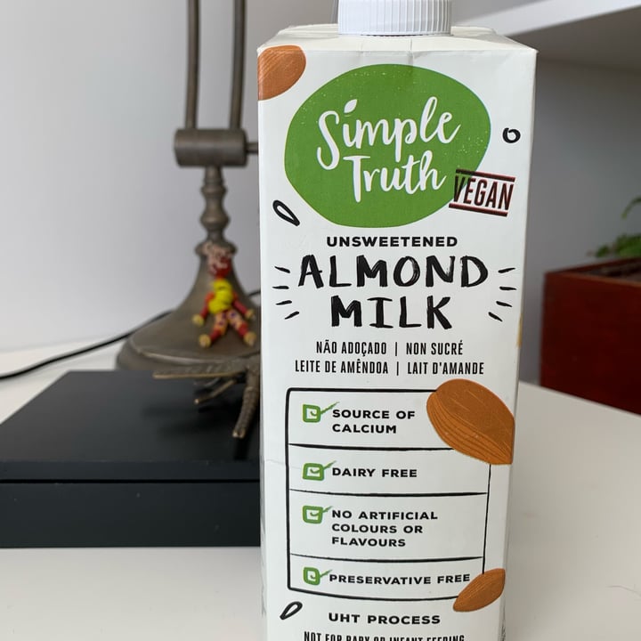 photo of Simple Truth Almond Milk shared by @ripple on  22 Jan 2022 - review