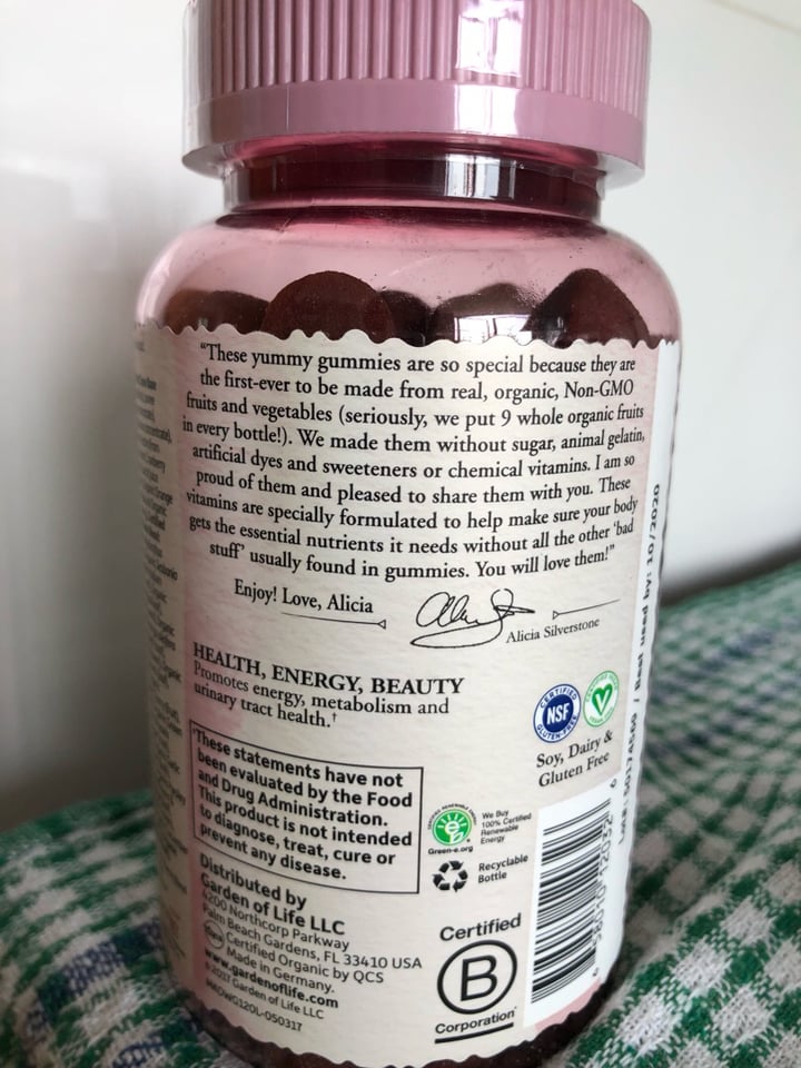 photo of Garden of Life Women's Multi Gummies shared by @r3ddrag0n on  23 Mar 2019 - review