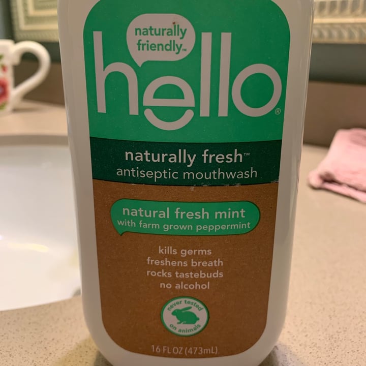 review photo of Hello Naturally Fresh Antiseptic Mouthwash shared by @queendegu on 23 Jun 2021 - review
