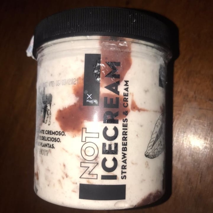 photo of NotCo Not Icecream Banana Split shared by @bartinx on  21 Jul 2020 - review