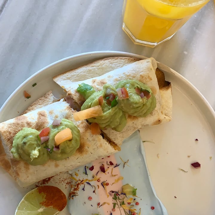 photo of Brunch & Cake Vegan Burrito shared by @marybventura on  29 Mar 2019 - review