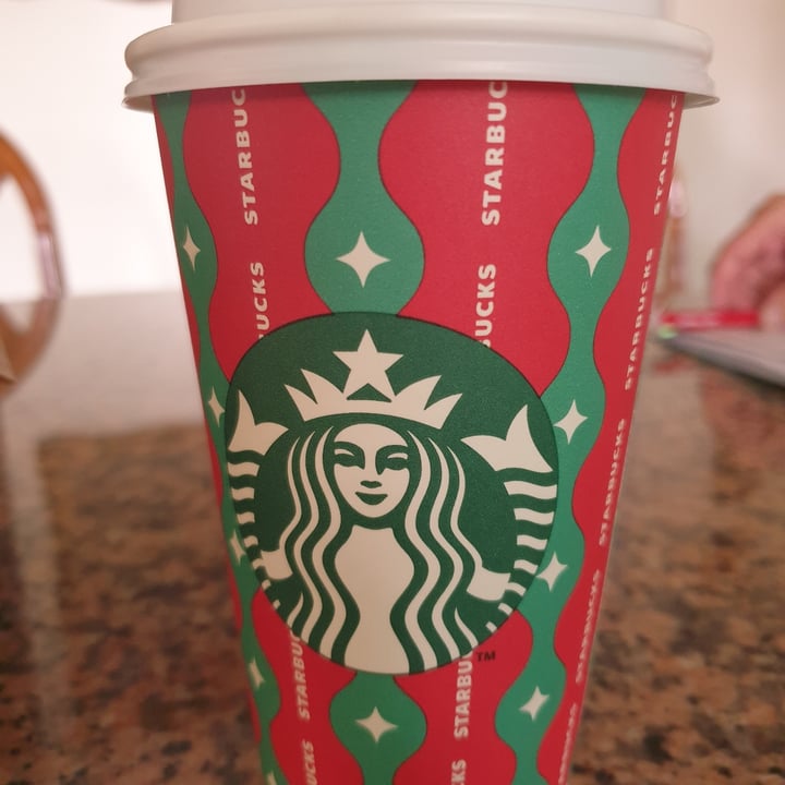photo of Starbucks toffee nut crunch latte with oat milk shared by @ppyenlin on  18 Nov 2022 - review