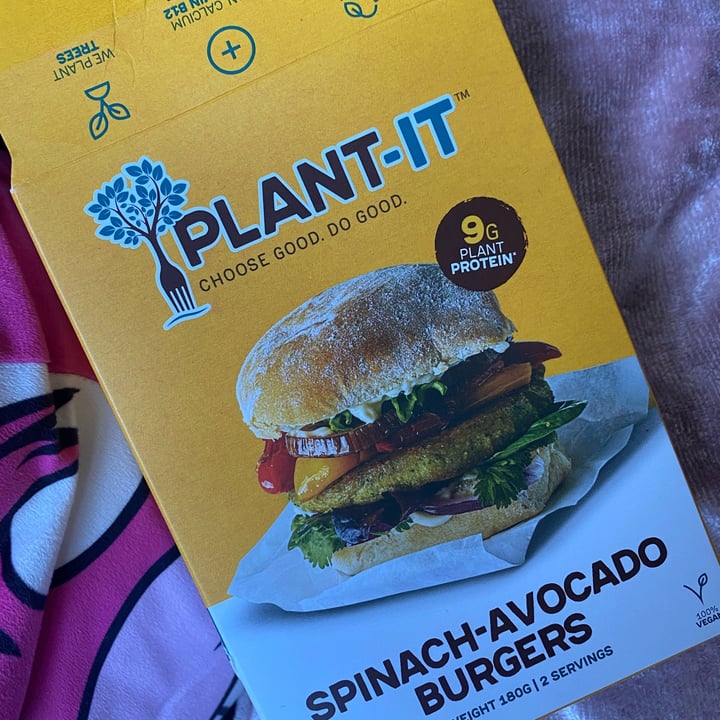 photo of Plant-It Spinach-Avocado Burgers  shared by @melmoon90 on  27 Apr 2022 - review