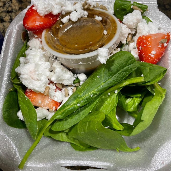 photo of Pembroke Bakery & Cafe Strawberry salad shared by @karenasp on  13 Feb 2022 - review