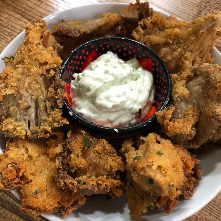 review photo of El Perro Gamberro Setas empanadas con ali oli shared by @lauraynico on 24 Oct 2020 - review