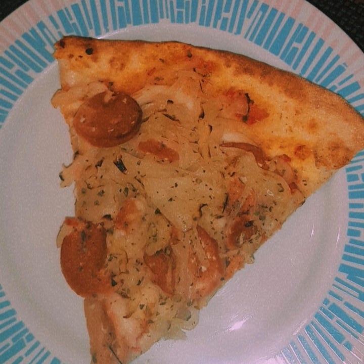 photo of Pop Vegan Food Pizza De Calabresa shared by @aamendess on  17 Jul 2021 - review