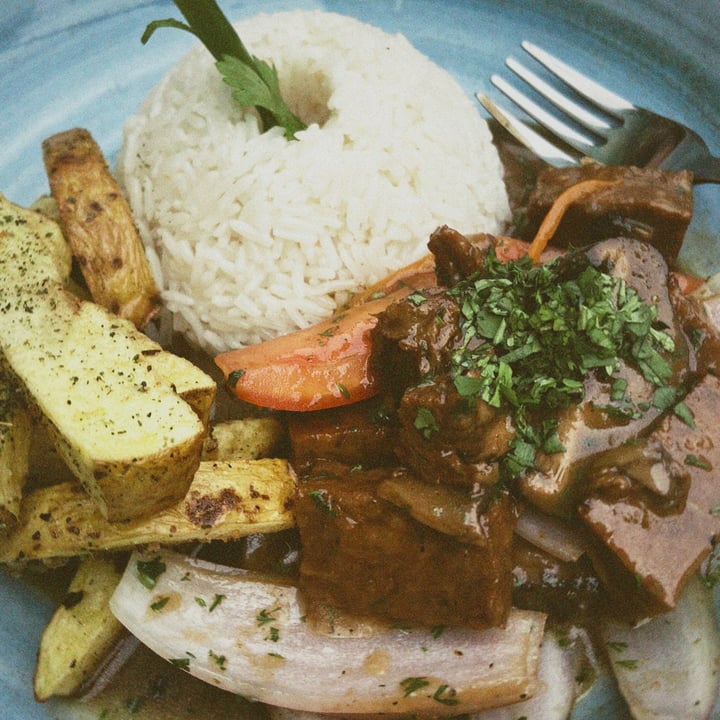 photo of Gastronomía Vegana Lomo saltado shared by @mennnacat on  15 Mar 2022 - review