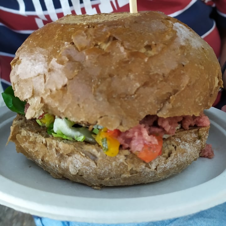 photo of Van Ver Burger Piemunteis shared by @senja on  29 Oct 2021 - review