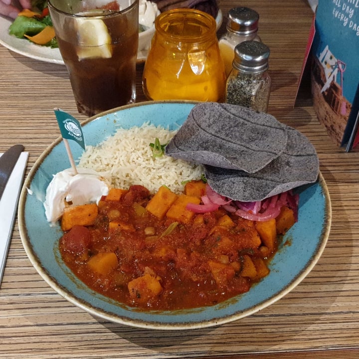 photo of Las Iguanas Leicester Vegan Chilli shared by @timea on  04 Jun 2022 - review